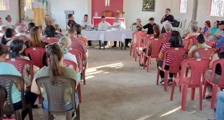 Mons. Alfredo Torres en las Reuniones de Zona Pastoral: «esta instancia fundamental para el desarrollo del Plan».